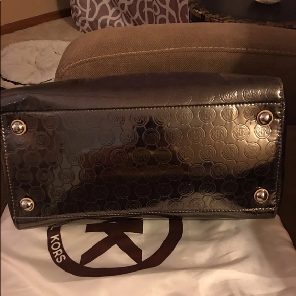 Michael Kors purse - Picture 3 of 4